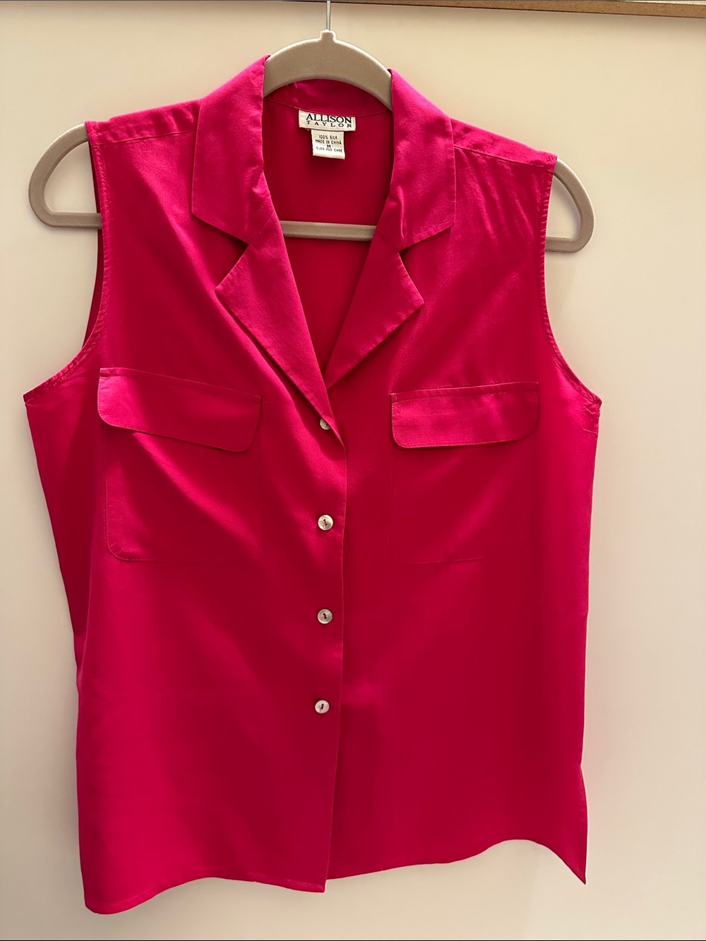 Allison Taylor 100% Silk Sleeveless Notched Collar Shell in Vibrant Pink